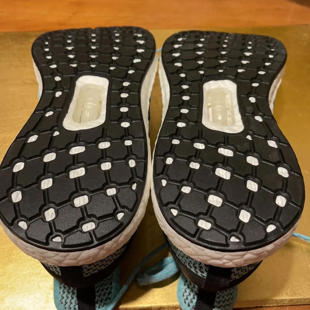 NWOT!! Adidas “SpeedFactory AM4LA Parley” Sneakers - Picture 15 of 16